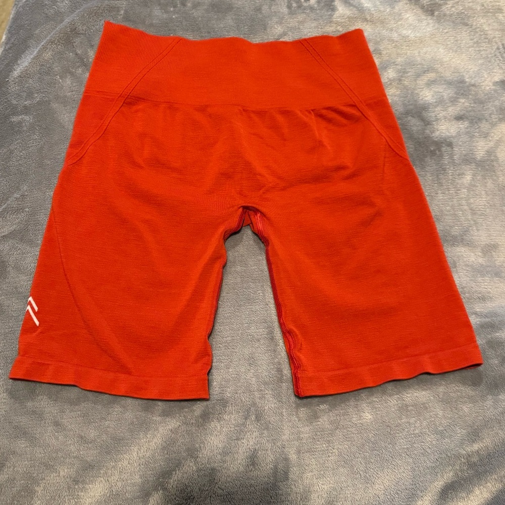 Oner Active Effortless Seamless Cycling Shorts - Spicy Red